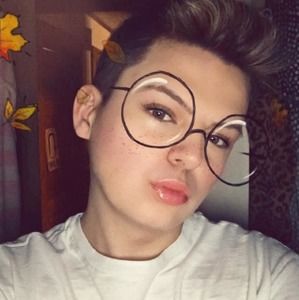 Meet your Posher, Logan